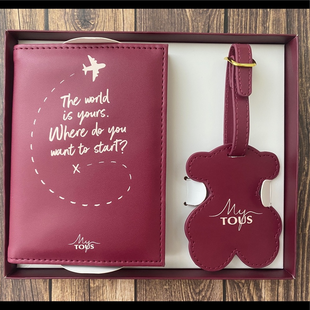 Tous Passport Cover & Bag Tag